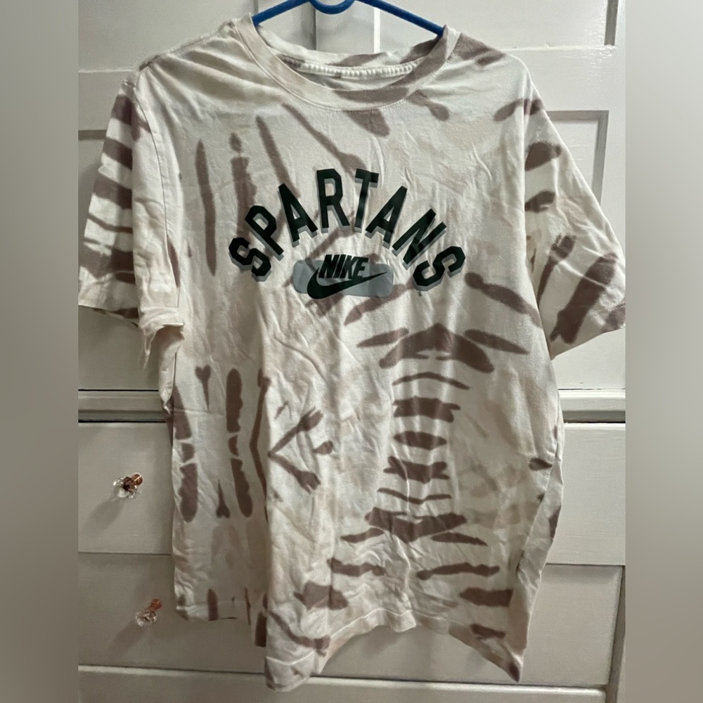 Men’s Nike Tee with streaked black and grey print